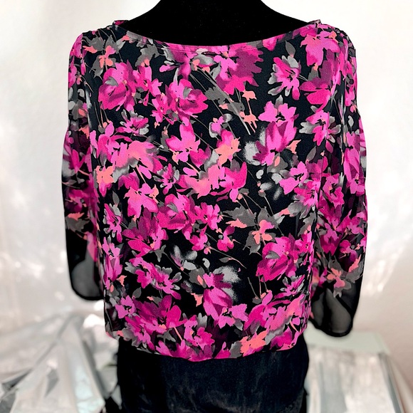 ELLE floral sheer blouse w/ black camisole & black lining // size XS - Picture 4 of 7